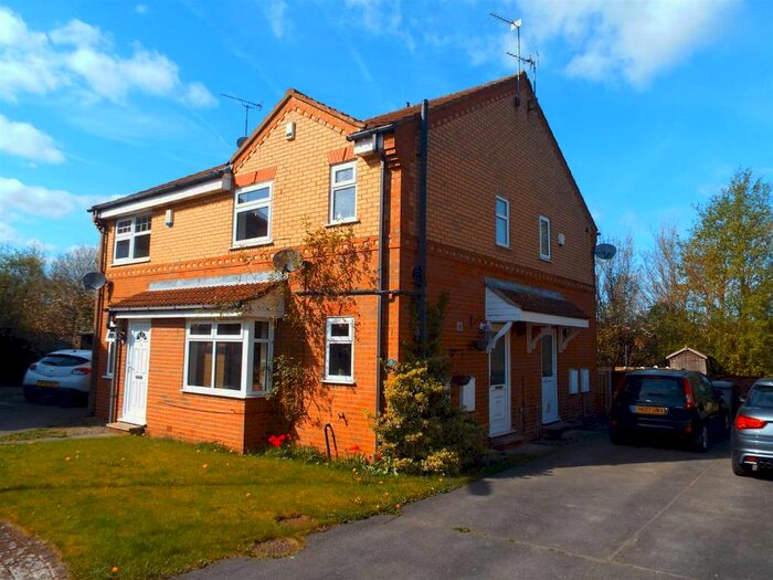 1 Bedroom Terraced House To Rent In Plover Way, Morley, Leeds, LS27