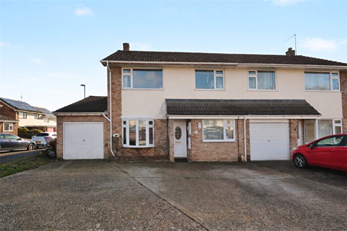 4 Bedroom Semi Detached House For Sale In Corfe Mullen, BH21