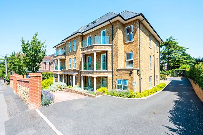 2 Bedroom Flat For Sale In Welland House, Guildford, Guildford, GU1