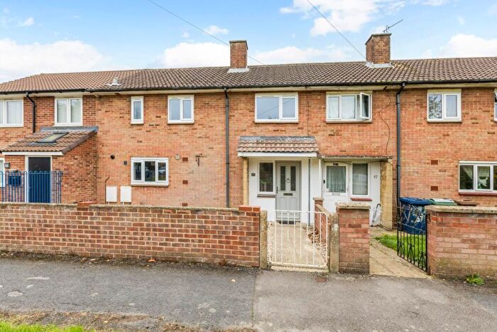 3 Bedroom Terraced House For Sale In Wood Farm Road, OX3