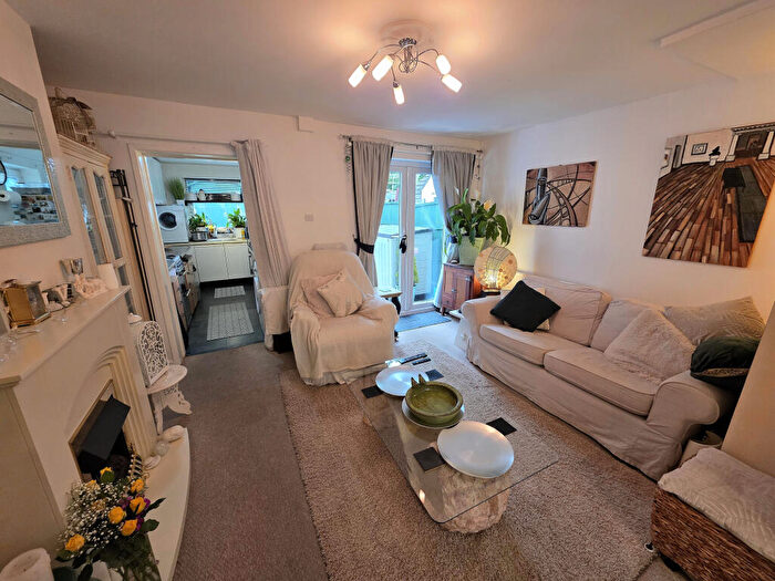2 Bedroom Terraced House For Sale In Oak Street, Northwich, CW9