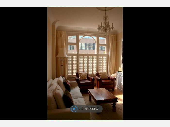 3 Bedroom Maisonette To Rent In Peterborough Road, London, SW6