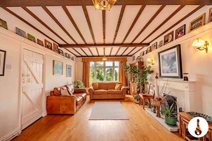 5 Bedroom Detached House For Sale In Neston Road, Neston, CH64