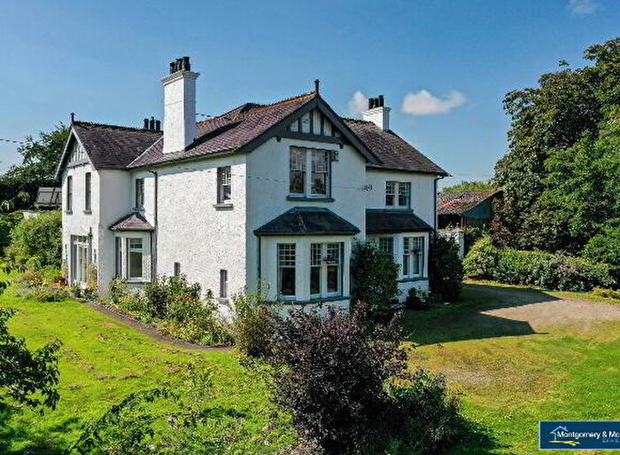 5 Bedroom Detached House With Outbuildingses For Sale In 'Derryowen', Buncrana Road, Derry/Londonderry, BT48