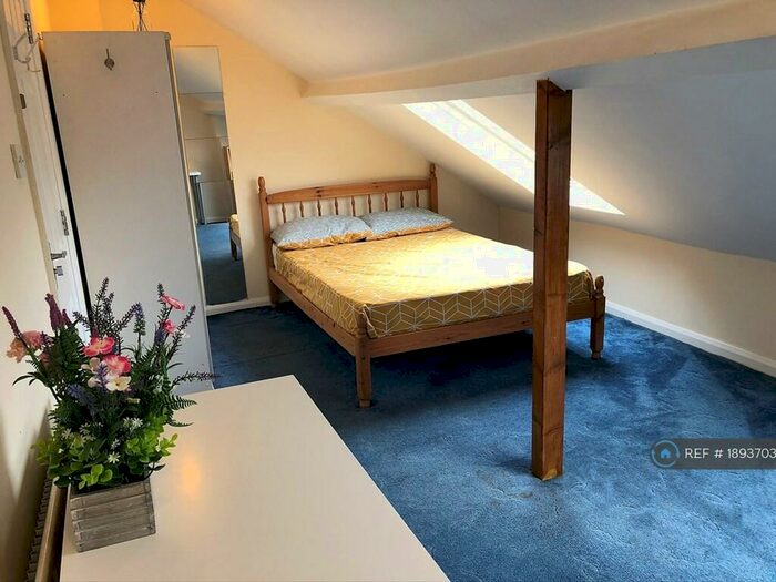 6 Bedroom Terraced House To Rent In Osmaston Street, Nottingham, NG7