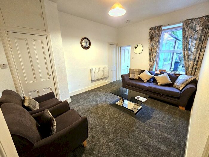 2 Bedroom Flat To Rent In Claremont Street, West End, Aberdeen, AB10