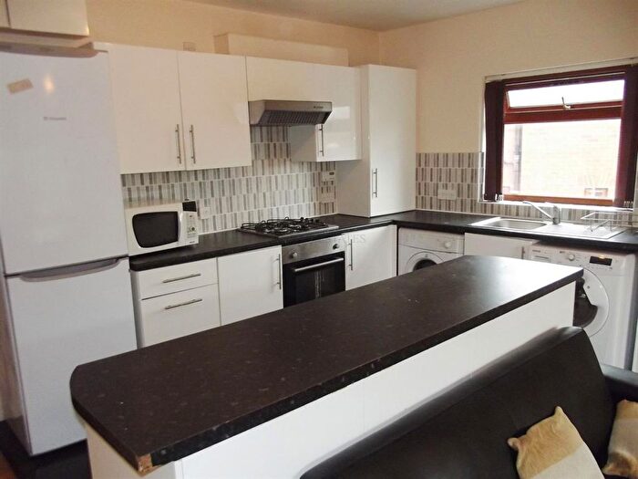 5 Bedroom Flat To Rent In Egerton Road, Manchester, M14