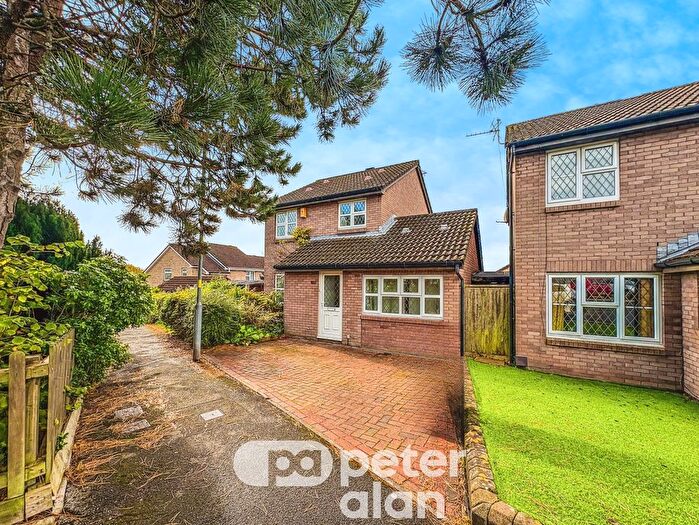 3 Bedroom Detached House To Rent In Drury Close, Thornhill, Cardiff, CF14