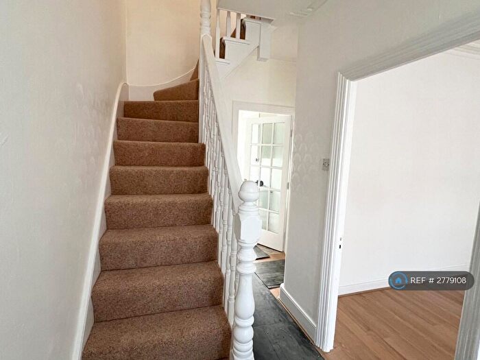 3 Bedroom Terraced House To Rent In Cobham Road, Ilford, IG3