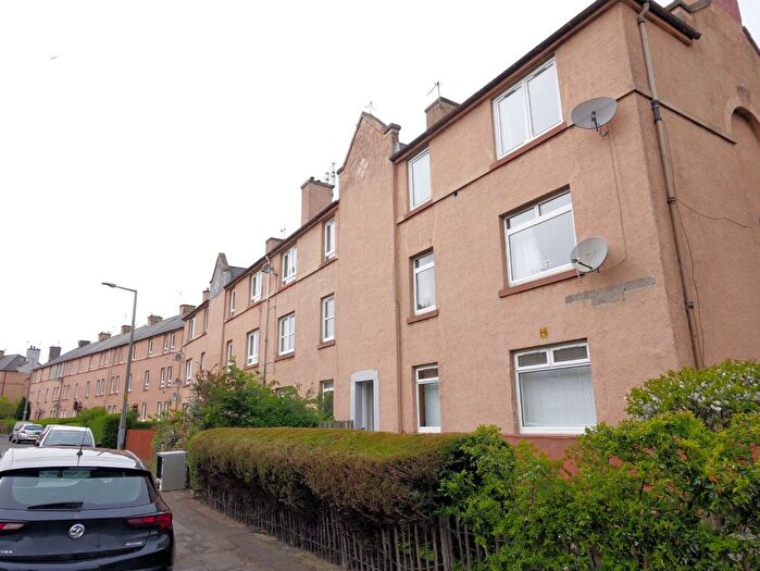 2 Bedroom Flat To Rent In Stenhouse Gardens North, Stenhouse, Edinburgh, EH11