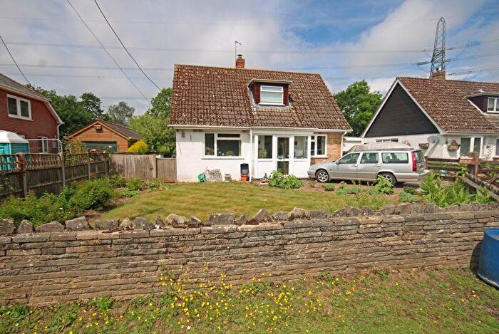 3 Bedroom Chalet For Sale In Woodgreen, New Forest National Park, SP6
