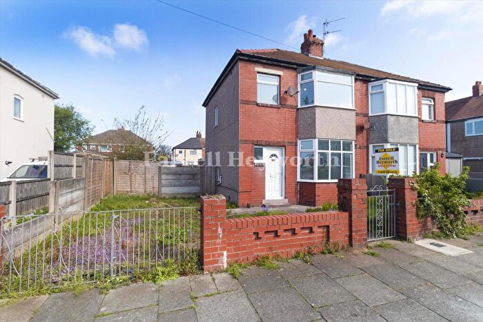 3 Bedroom Semi-Detached House For Sale In Ivy Avenue, Blackpool, FY4
