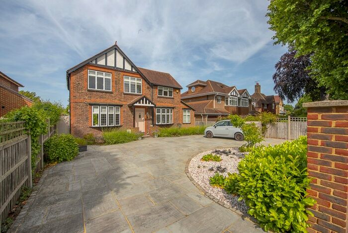 4 Bedroom Detached House To Rent In Wensleydale Road, Hampton, TW12