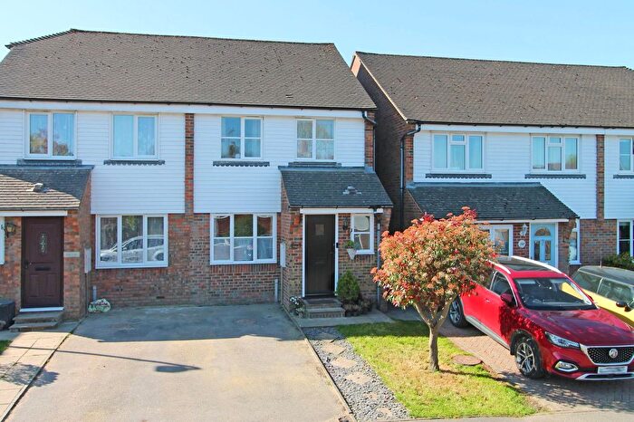 3 Bedroom Semi Detached House For Sale In Acres Rise, Ticehurst, TN5