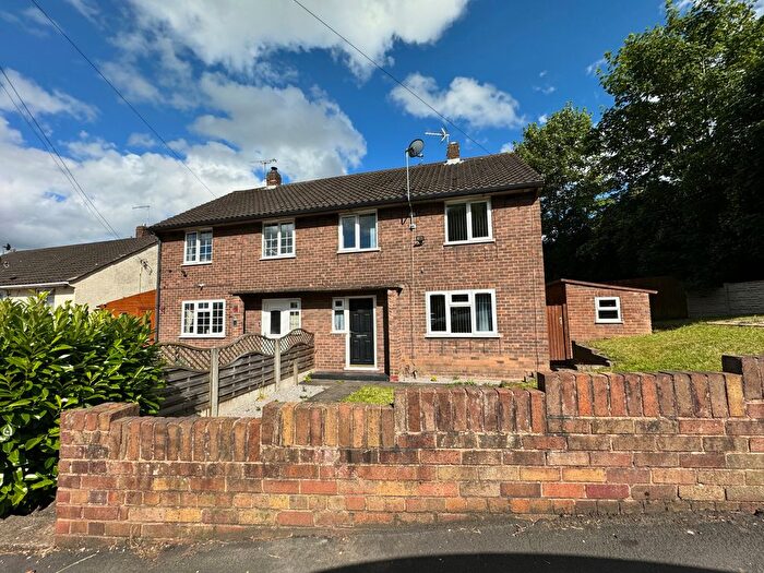 3 Bedroom Semi-Detached House To Rent In Church Street, Oakengates, Telford, TF2