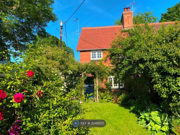 2 Bedroom End Of Terrace House To Rent In Prince Christian Cottages, Wantage, OX12
