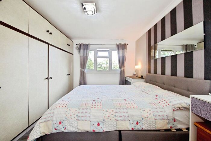 3 Bedroom Terraced House For Sale In Nicholls Field, Harlow, CM18