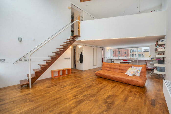 1 Bedroom Flat To Rent In Cliff Road, Camden, NW1