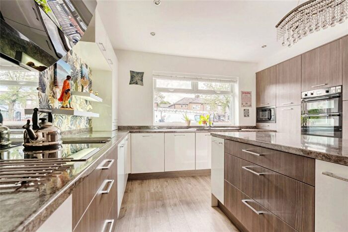 4 Bedroom Detached House For Sale In Rosehill Road, Burnley, Lancashire, BB11