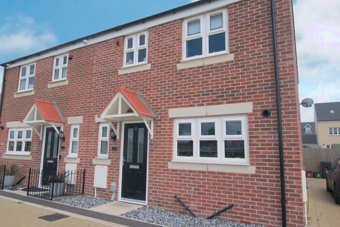 3 Bedroom Semi-Detached House To Rent In Shore Way, Clacton-On-Sea, CO16