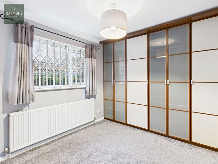 1 Bedroom Flat For Sale In Kings Hall Road, Knights Court, BR3