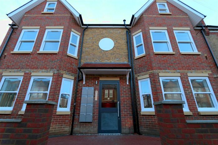 1 Bedroom Flat To Rent In Shiraz Court, Fortescue Road, Colliers Wood, SW19