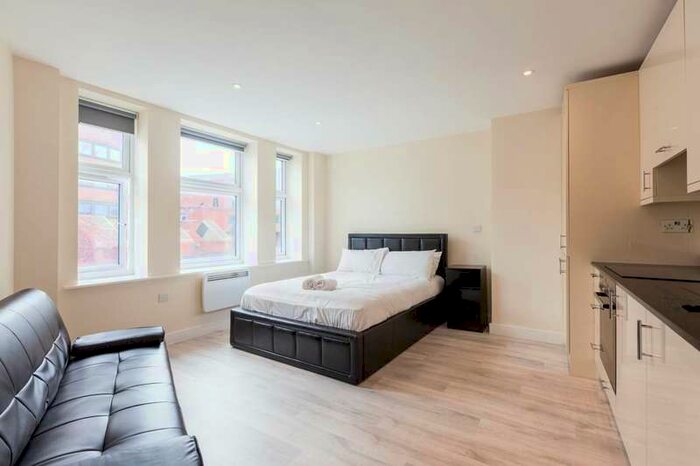 Flat To Rent In Brixton Road, Brixton, SW9