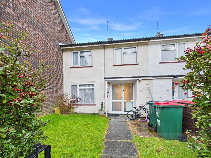 3 Bedroom Terraced House For Sale In Loriners, Crawley, RH10