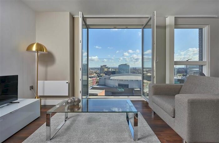 2 Bedroom Flat To Rent In Greengate, Salford, M3