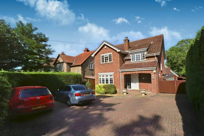 4 Bedroom Detached House To Rent In Broad Road, Braintree, CM7