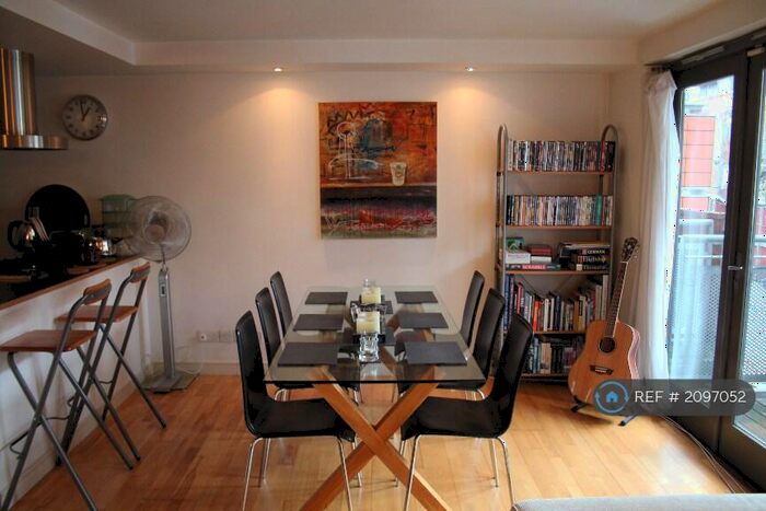 2 Bedroom Flat To Rent In Mile End Road, London, E1