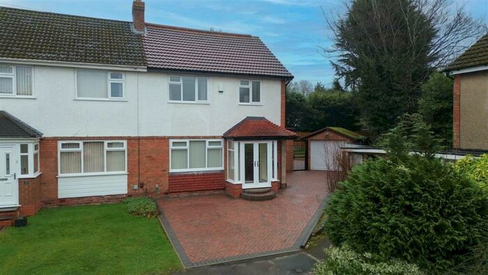 4 Bedroom Property To Rent In Marsden Close, Olton, Solihull, B92