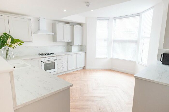 6 Bedroom Terraced House To Rent In Garmoyle Road, Liverpool, Merseyside, L15