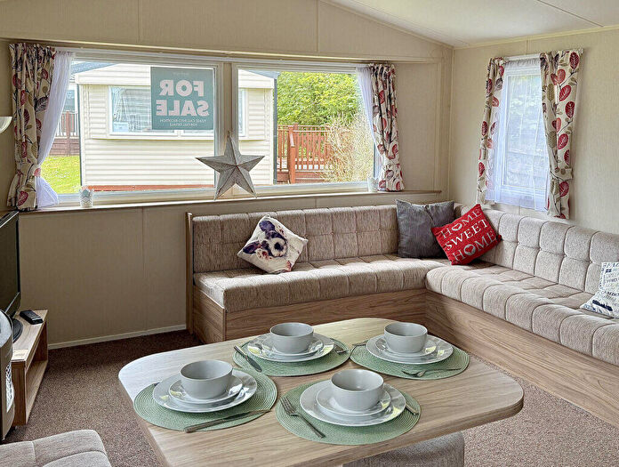 2 Bedroom Park Home For Sale In Juliots Well Lodge Retreat – Cornwall, PL32