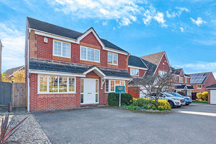 4 Bedroom Detached House For Sale In Long Brimley Close, Market Harborough, LE16