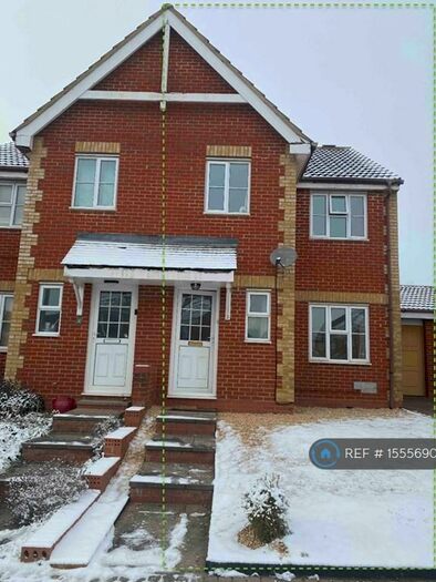 3 Bedroom Semi-Detached House To Rent In Logan Rock, Tattenhoe, Milton Keynes, MK4