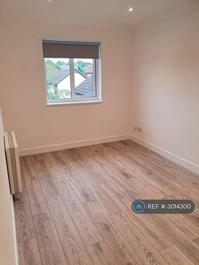 2 Bedroom Flat To Rent In Eldridge Close, Abingdon, OX14