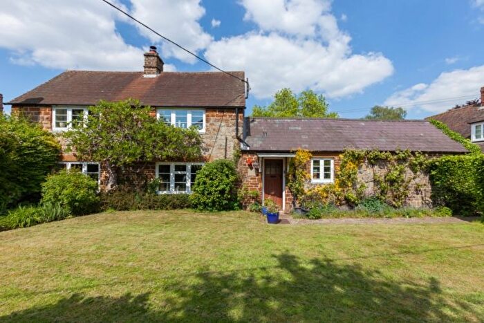 2 Bedroom Cottage To Rent In High Street, Culworth, OX17