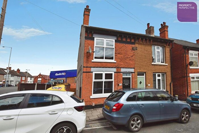 2 Bedroom Semi-Detached House For Sale In Oak Tree Road, NG17
