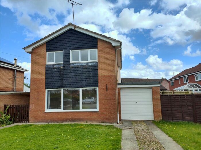 Detached House To Rent In Llys Road, Oswestry, Shropshire, SY11