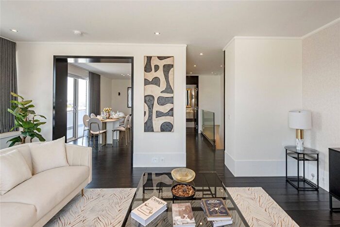 4 Bedroom Flat For Sale In Ennismore Gardens, London, SW7