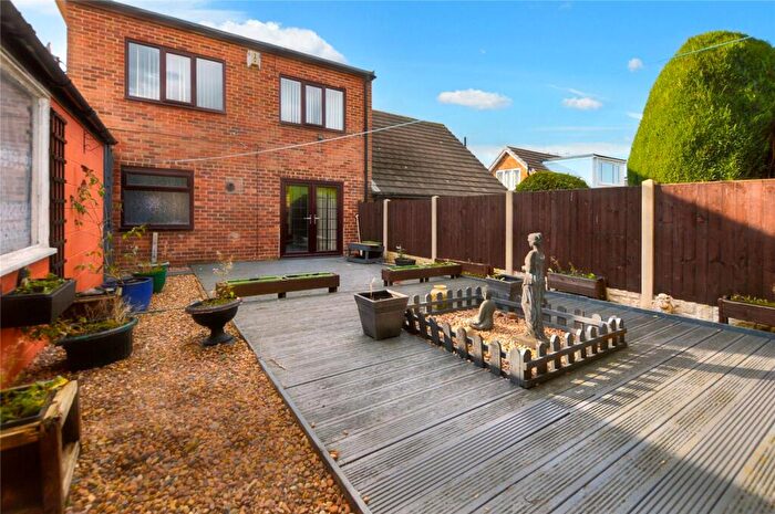 2 Bedroom Bungalow For Sale In The Oval, Rothwell, Leeds, West Yorkshire, LS26