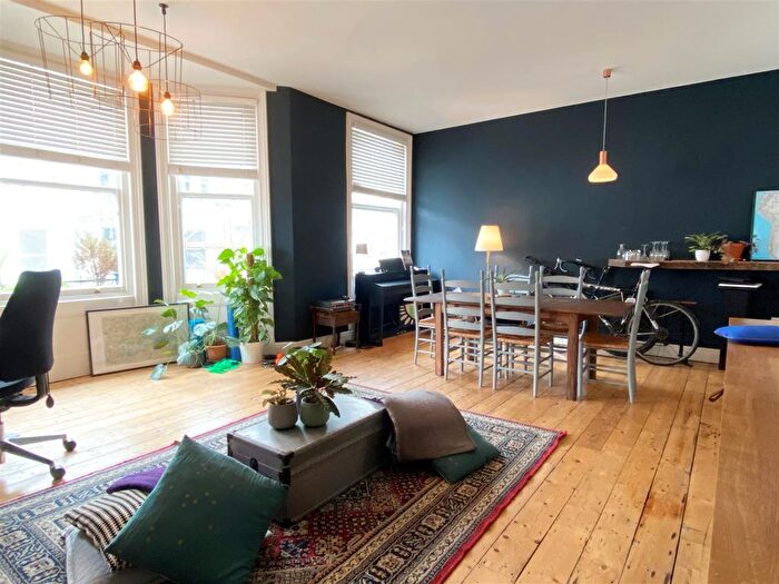 1 Bedroom Flat To Rent In St. Michaels Place, Brighton, BN1