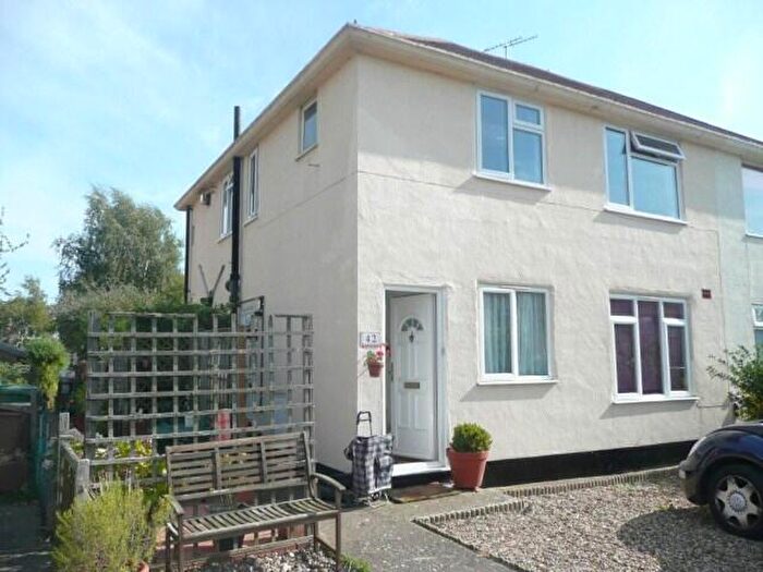 2 Bedroom Maisonette To Rent In Burr Close, Bexleyheath, Kent, DA7