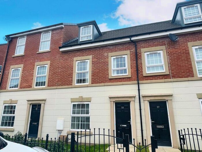 3 Bedroom Terraced House To Rent In Ashlar Drive, Eastfield, Scarborough, YO11