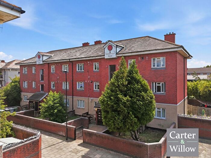 1 Bedroom Flat To Rent In Dawn Crescent, Stratford, London, E15