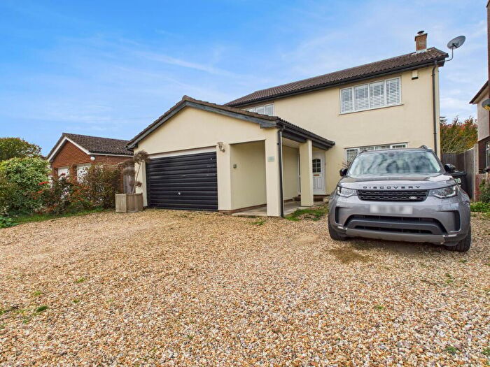 4 Bedroom Detached House For Sale In St Johns Road, Moggerhanger, Bedford, MK44