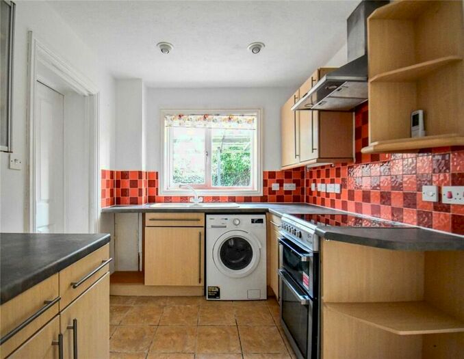 4 Bedroom Property To Rent In St Thomas's Road, London, N4