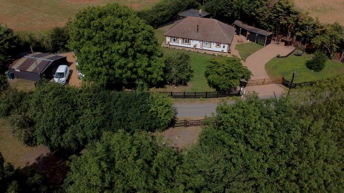 3 Bedroom Detached Bungalow For Sale In Coneywood Road, Doddington, March, PE15