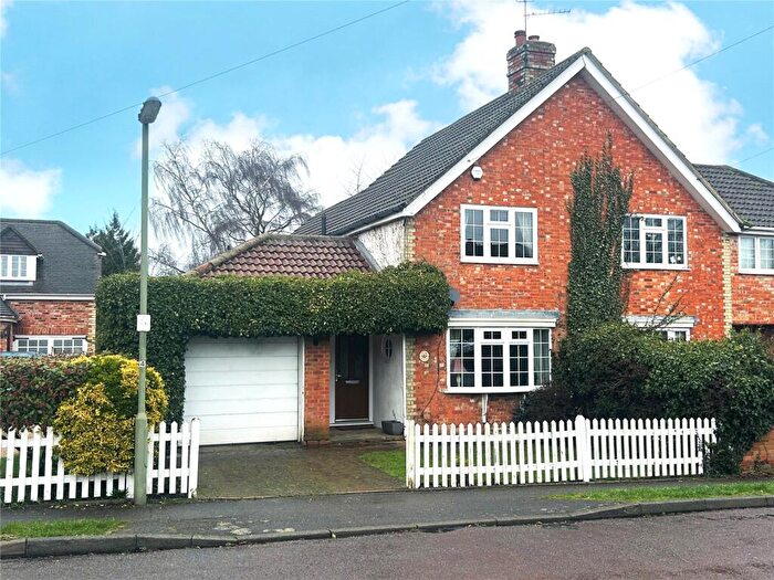 2 Bedroom Semi Detached House For Sale In Grasmere Road, Lightwater, Surrey, GU18